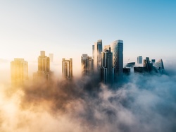 Mgła, Dubaj, Drapacze chmur